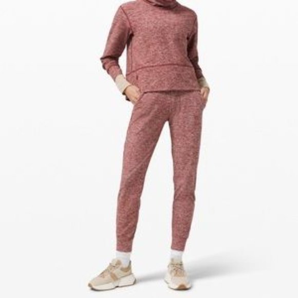 Lululemon Ready to Rulu Soft Fleece Jogger - Size 2 - Picture 9 of 15